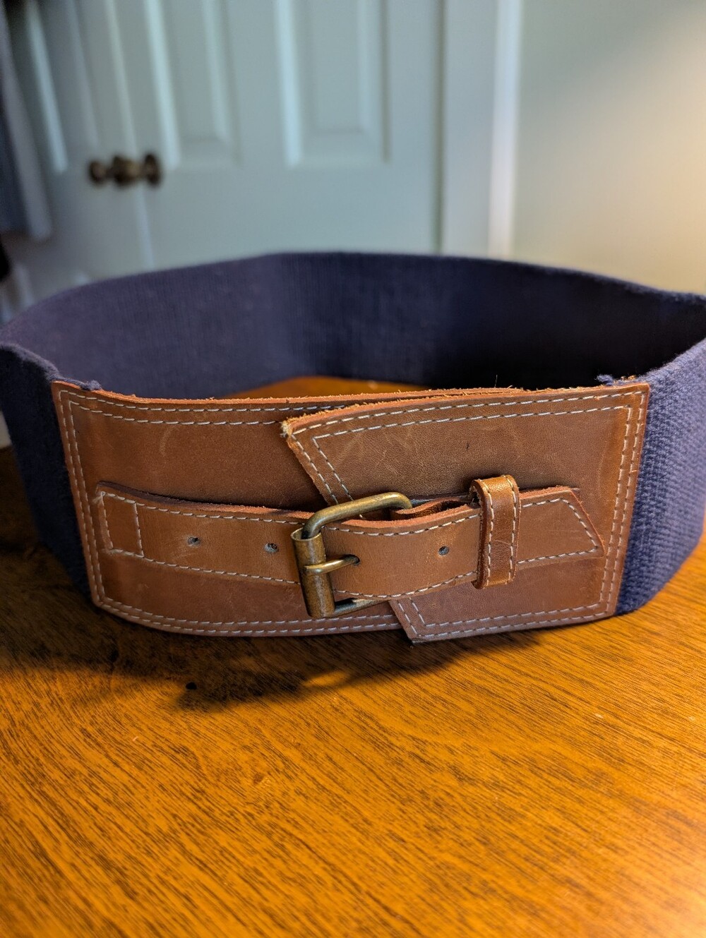 Vintage 1980s Navy Blue Elastic Cinch Belt with Leather Closure